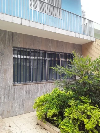 Imagem Casa Santo André - 243M², 5 Dorms, Cozinha, Edícula, 1 Vaga, Próximo Escolas, Supermercado.