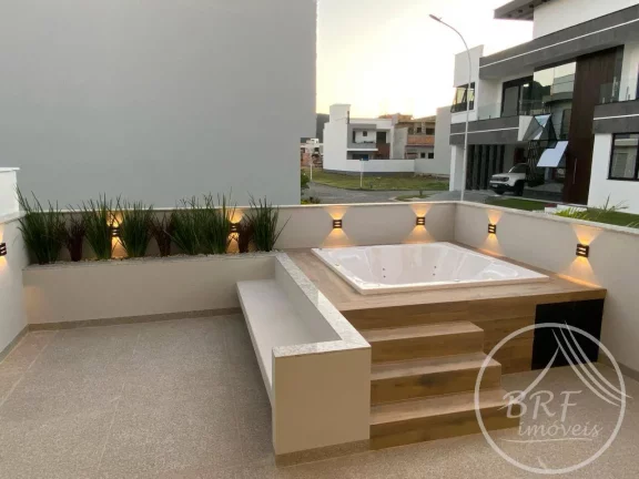 Imagem Vendo casa de alto padrão em condomínio fechado em Biguaçu (SC)