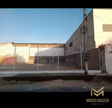 Imagem Terreno à venda, 613 m² por R$ 1.500.000,00 - Montese - Fortaleza/CE