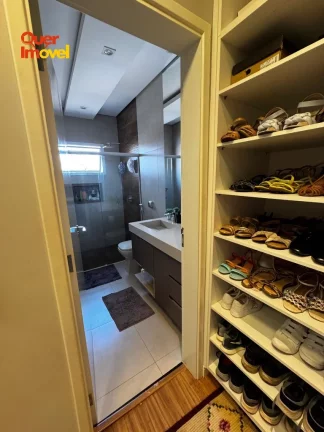Imagem Imperdível! Casa à venda em Cravinhos-SP, 3 quartos, 1 suíte, 2 salas, 3 banheiros, 4 vagas de garagem, 170m². Aproveite!