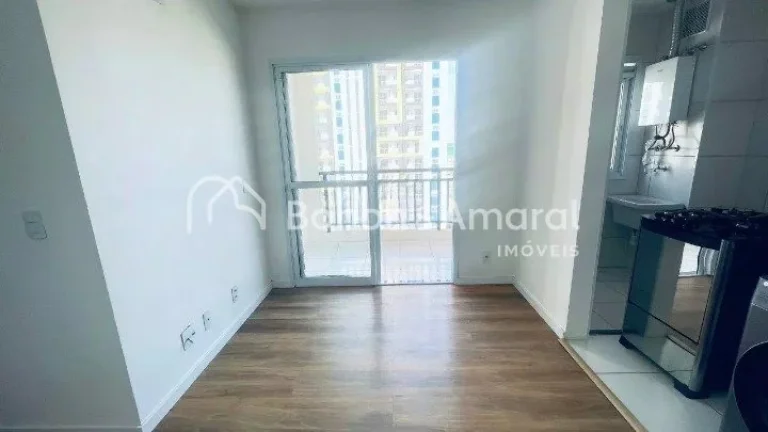 Imagem Apartamento em andar alto, com sol da manhã, e 2 vagas de garagem cobertas, oferecendo conforto, pr...