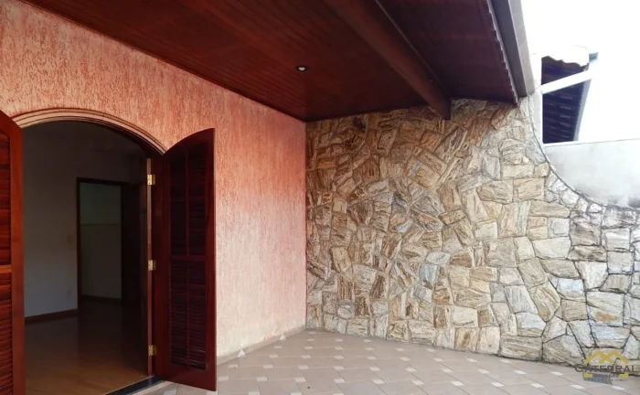 Imagem Sobrado com 03 dormitórios à Venda por R$650.000,00 - Parque Cidade Jardim II - Jundiaí/SP