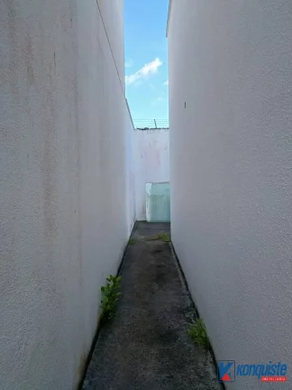 Imagem VENDO CASA REFORMADA NA MANGABEIRA VILLE