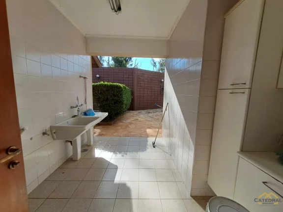 Imagem Casa com 433m² à Venda por R$2.800.000,00 com fino acabamento no Jardim Novo Mundo - Jundiaí/SP