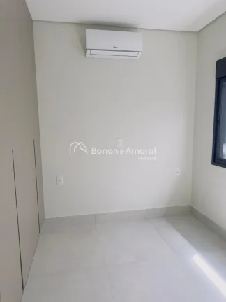 Imagem Casa térrea em condomínio fechado, com 193 m² de área construída em terreno de 300 m².
Possui ...