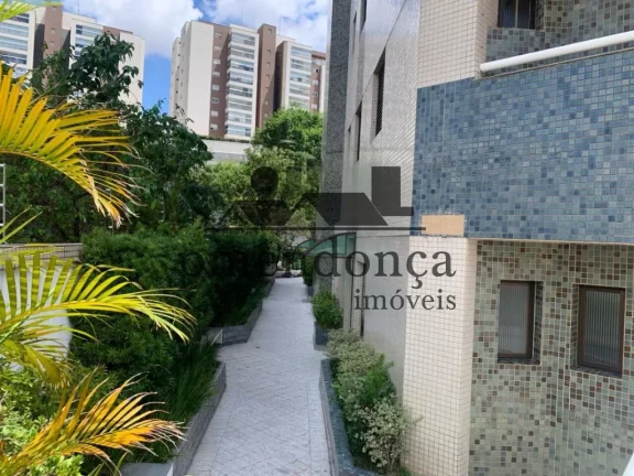 Imagem Apartamento na Rua Barbara Heliodora com 3 quartos (1 suíte) e 1 vaga, 86m².