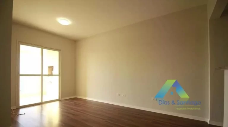 Imagem Apartamento com 3 dormitórios e 2 banheiros em Vila das Mercês/SP!