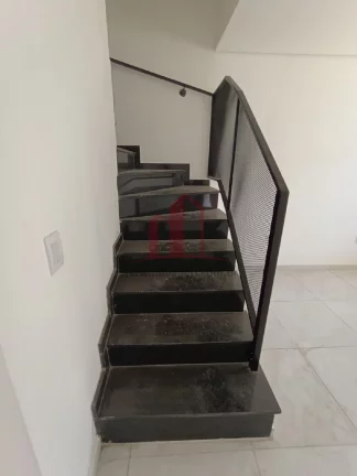 Imagem Casa à venda em Franco da Rocha-SP, no bairro Parque Vitória: 2 quartos, 1 suíte, sala, 1 vaga, 80m². Confira agora!
