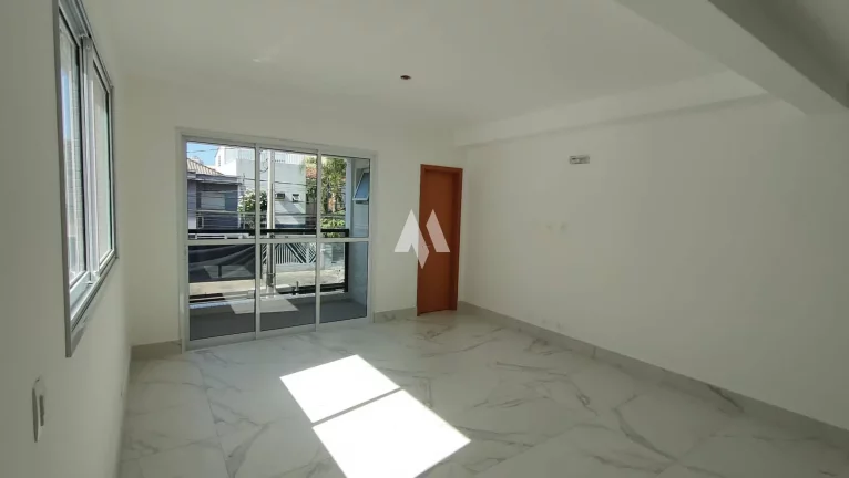Imagem Casas Sobrepostas Duplex à Venda com 3 Suítes, Piscina e Churrasqueira no Embaré em Santos/SP