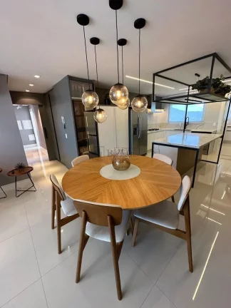 Imagem Apartamento com 3 suítes à venda no Centro de Balneário Camboriú/SC