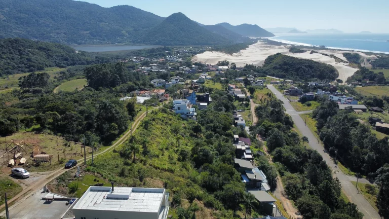 Imagem Terreno à venda na Areias do Macacu - Garopaba/SC