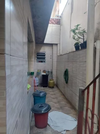 Imagem Sobrado com 3 dormitórios à venda, 144 m² por R$ 800.000,00 - Centro - Poá/SP
