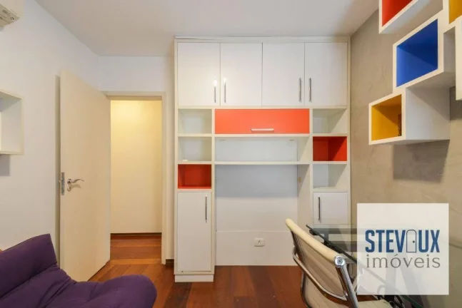 Imagem Apartamento reformado e mobiliado a venda em Moema !