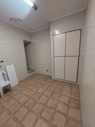 Imagem CASA ASSOBRADADA COMERCIAL OU RESIDENCIAL PARA ALUGAR A 400 METROS DO METRÔ VILA PRUDENTE, COM EDÍCULA. 4 DORMITÓRIOS E 4 VAGAS DE GARAGEM.