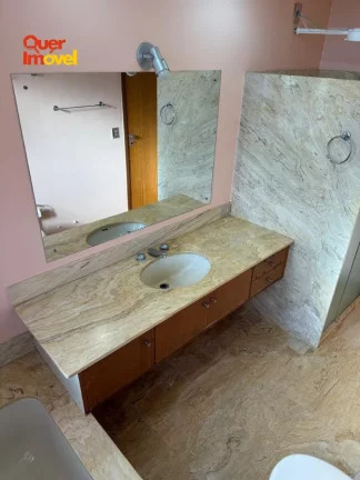 Imagem Oportunidade: Casa à venda no Jardim Sumaré, Zona Sul de Ribeirão Preto-SP. 5 quartos, 2 suítes, 4 salas, 6 banheiros, 6 vagas de garagem, 880m². Quer Imóvel Negócios Imobiliários.