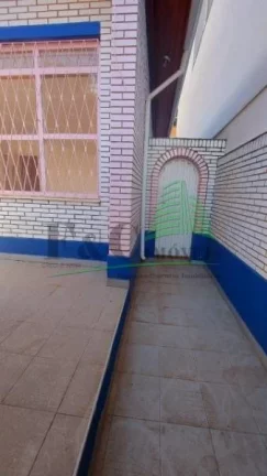 Imagem Casa para Venda em Piracicaba, Centro, 4 dormitórios, 1 suíte, 1 banheiro, 1 vaga