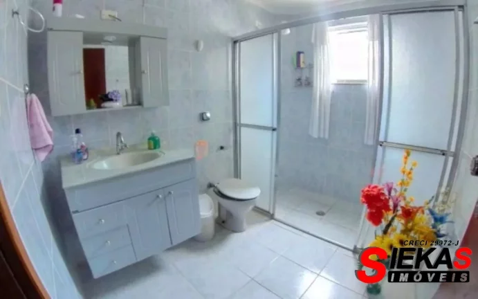 Imagem Imóvel de alto padrão com 3 quartos, 1 suite e 4 vagas de garagem no bairro Carrão, São Paulo-SP.