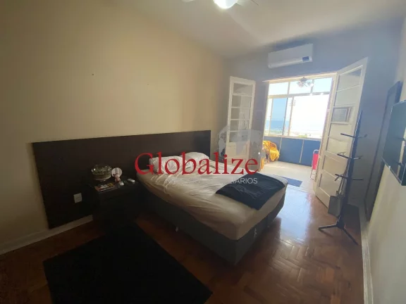 Imagem Apartamento de frente a praia com varanda no José Menino em Santos R$ 800.000,00