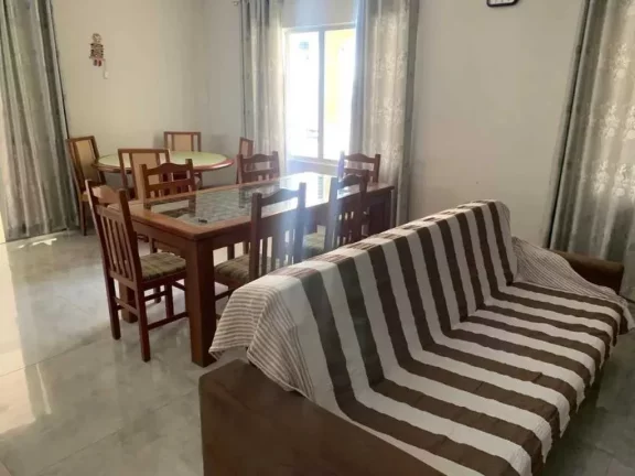 Imagem Casa com 4 dormitórios sendo 1 suíte em a 580m do mar em Morretes, Itapema/SC
