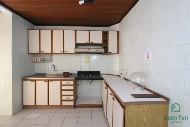 Imagem Casa para aluguel, 4 quarto(s), Bairro Centro Histórico, Porto Alegre/RS.