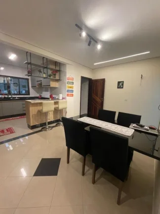 Imagem Casa para Venda em Santo André, Vila Camilopolis, 4 dormitórios, 2 suítes, 2 banheiros, 4 vagas