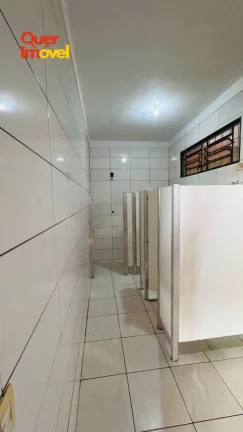 Imagem Galpão comercial para locação em Ribeirão Preto-SP, bairro Santa Iria: 2 salas, 4 banheiros, 14 vagas de garagem, 2.000 m²