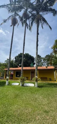 Imagem Casa com 4 dormitórios à venda, 215 m² por R$ 990.000,00 - Caputera - Arujá/SP