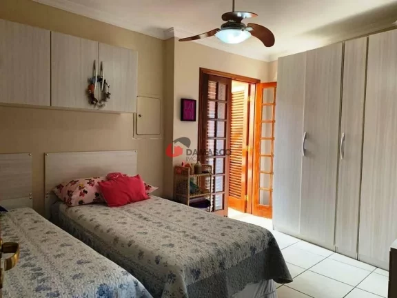 Imagem Sobrado à venda 2 Quartos, 1 Suite, 1 Vaga, Santa Maria, São Caetano do Sul - SP