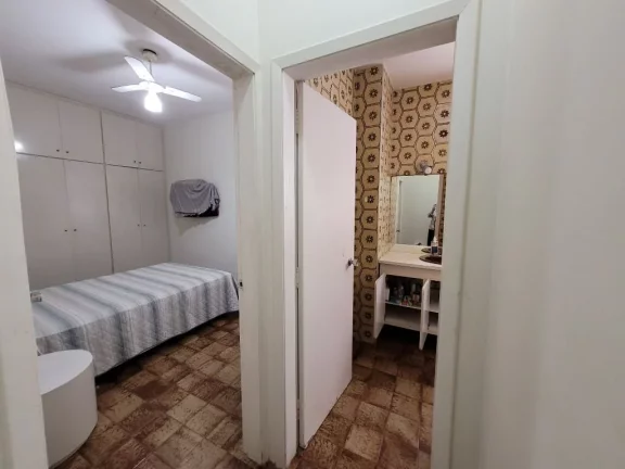 Imagem PITANGUEIRAS – FRENTE AO MAR COM MARAVILHOSA VISTA, MARAVILHOSO APARTAMENTO TOTALMENTE AMPLO E AREJADO, GARAGEM EM PARQUEAMENTO.