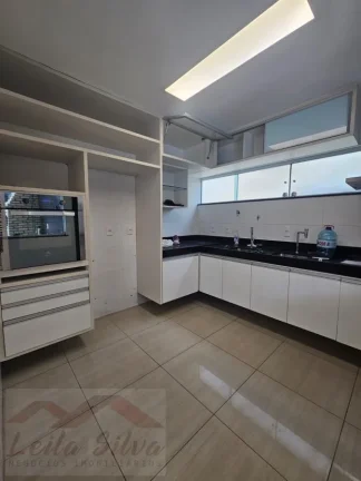 Imagem Casa em Condomínio para Venda em Teresina, Fatima, 4 dormitórios, 4 suítes, 6 banheiros, 3 vagas