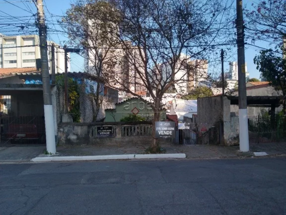 Imagem Terreno com 172 metros quadrados, com uma casa. Dimensão do terreno de 8x22 metros. Ótima localiza...