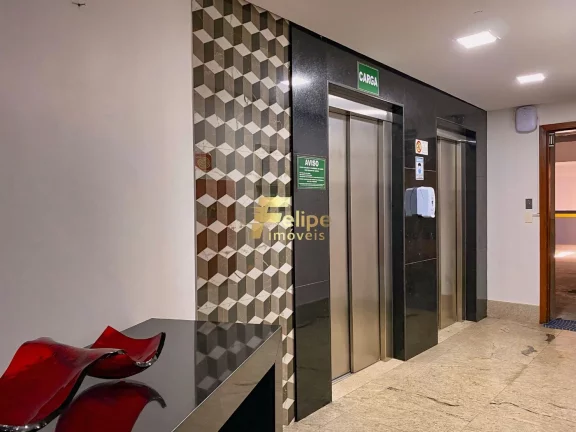 Imagem UM LINDO APARTAMENTO COM PRÉDIO NA FRENTE DA PRAIA.
