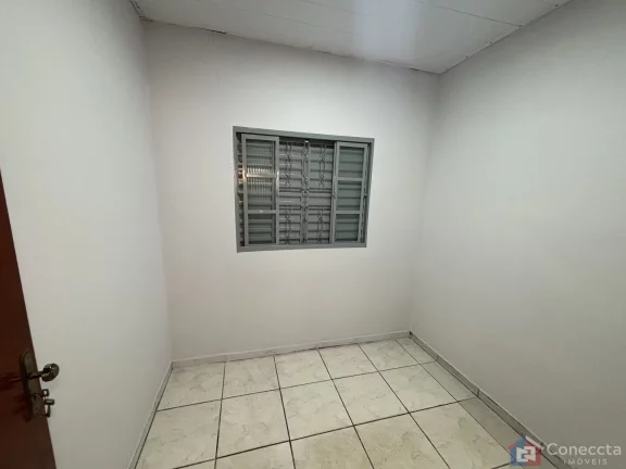Imagem Casa para Locação no Santa Terezinha em Patos de Minas – 3 Quartos, Suíte e Garagem