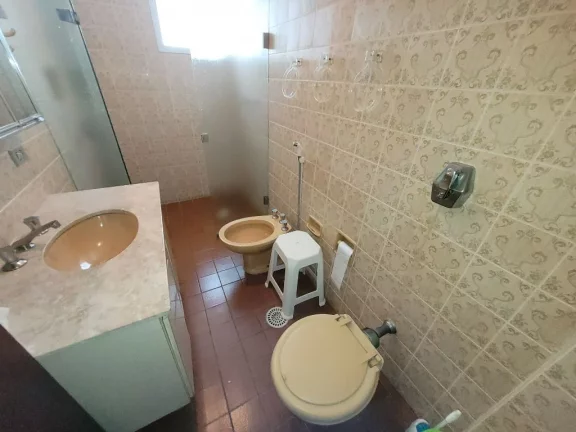 Imagem APARTAMENTO AMPLO COM 3 DORMITÓRIOS, SENDO 1 SUÍTE, AMPLO TERRAÇO, PRÉDIO COM PISCINA E CHURRAQUERIRA, 3 QUADRAS DA PRAIA DAS PITANGUEIRAS