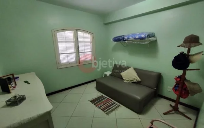 Imagem Casa a venda no Village do Sol I com 3 quartos - Palmeiras - Cabo Frio