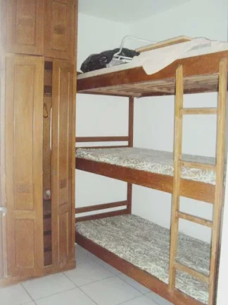 Imagem PITANGUEIRAS - CALÇADÃO - 30 METROS DO MAR - LINDA VISTA - 181 M² DE ÁREA ÚTIL - GARAGEM NO PRÉDIO - EXCELENTE APARTAMENTO.
