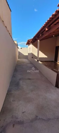 Imagem Casa com 2 dormitórios à venda, 80 m² por R$ 305.000,00 - Setor Paranaíba - Itumbiara/GO