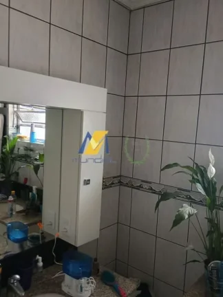 Imagem Casa à Venda com 228m², 2 dormitórios, 1 suíte, 1 sala e 4 vagas!!!