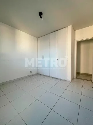 Imagem Apartamento para locação no Edifício Serra do Ouro com 3 quartos, PETROLINA - PE