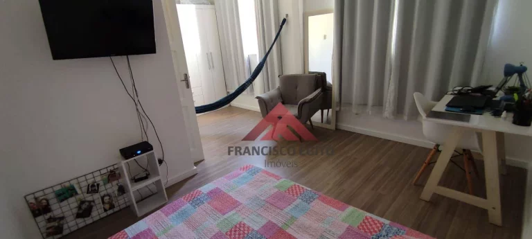 Imagem Apartamento próximo ao Abel, todo reformado, 2 lances de escada. Condomínio barato.