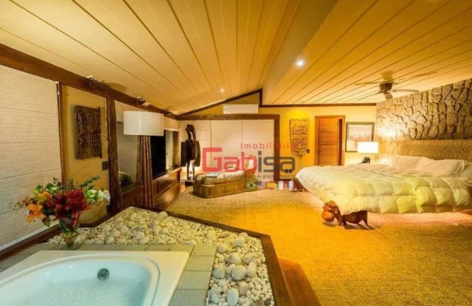 Imagem Casa com 6 dormitórios à venda, 301 m² por R$ 24.000.000,00 - Loteamento Sitio do Campinho - Armação dos Búzios/RJ