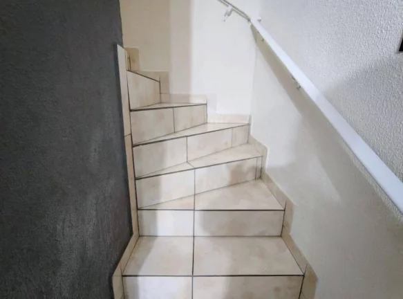 Imagem CASA COM 70 m² - TUDE BASTOS - PRAIA GRANDE SP