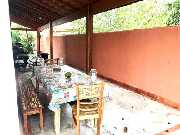 Imagem Linda casa às venda ou locação no centro de Iguape/SP