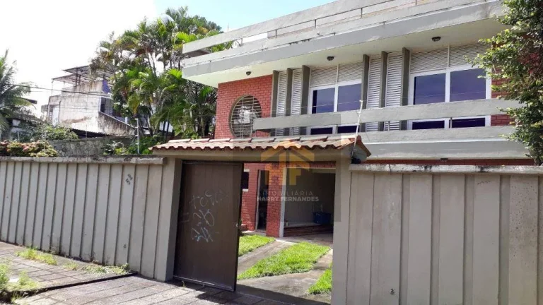 Imagem Casa com Piscina de 4 Quartos em Cajueiro, Recife
