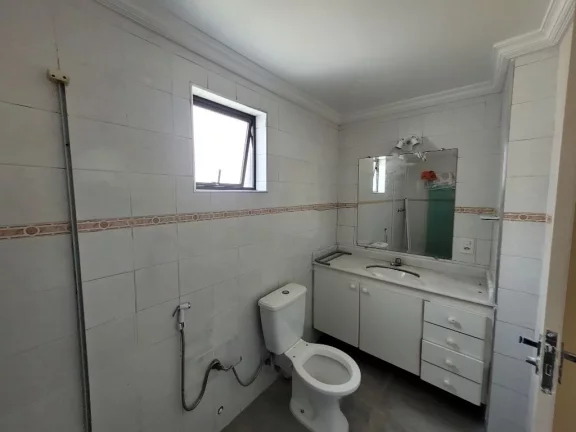 Imagem PITANGUEIRAS – DUAS QUADRAS DA PRAIA, MARAVILHOSO APARTAMENTO COM 140,00 M² ÚTEIS, 02 VAGAS DE GARAGEM NO PRÉDIO, LOCALIZAÇÃO PRIVILEGIADA, PISCINA.