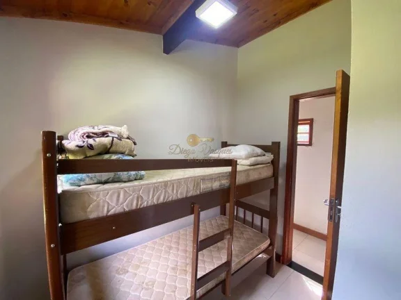 Imagem Casa em Condomínio para Venda em Teresópolis / RJ no bairro Albuquerque