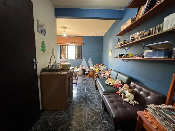 Imagem Casa com 4 quartos e 6 banheiros à Venda, 347 m² por R$ 1.100.000