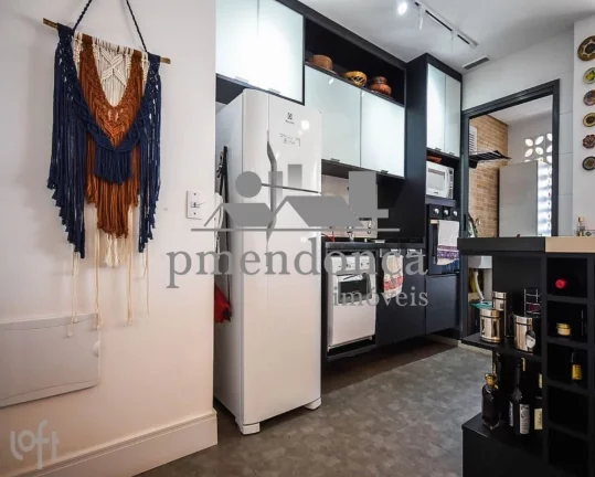 Imagem Apartamento andar alto em Pinheiros com 3 quartos sendo 1 suíte e 1 vaga, 72m².