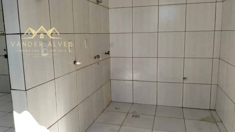 Imagem Imperdível casa para venda ou locação em Foz do Iguaçu-PR, 4 quartos, 1 suite, 2 salas, 2 banheiros, 3 vagas de garagem.