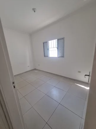 Imagem Casa a venda c/ 03 dormitórios, sendo 01 suíte - Bairro Água Branca